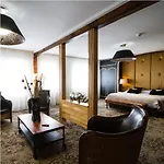 Hotel Logis & Restaurant - Le Mouton Blanc 3*