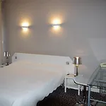 Logis & Restaurant - Le Mouton Blanc Hotel Cambrai