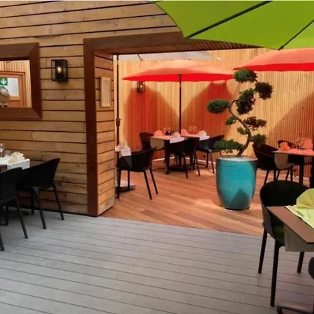 Hotel Logis & Restaurant - Le Mouton Blanc 3*