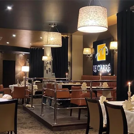 מלון Logis & Restaurant - Le Mouton Blanc 3*
