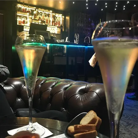 מלון Logis & Restaurant - Le Mouton Blanc 3*