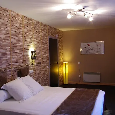 Logis & Restaurant - Le Mouton Blanc Отель
