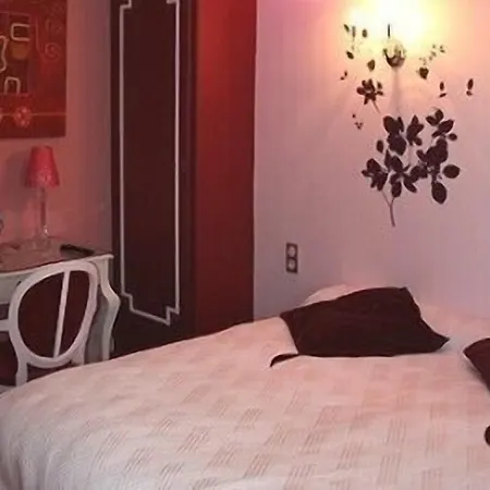 Logis & Restaurant - Le Mouton Blanc Hotell 3*