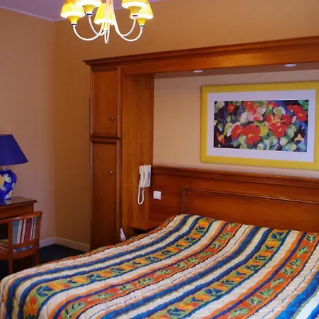 Logis & Restaurant - Le Mouton Blanc 3* Cambrai