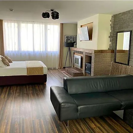 Отель Logis & Restaurant - Le Mouton Blanc