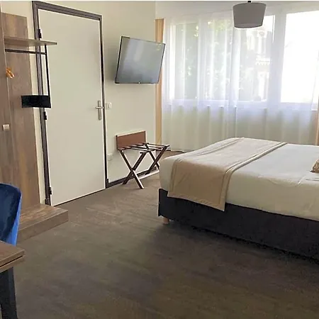 Logis & Restaurant - Le Mouton Blanc Отель 3*