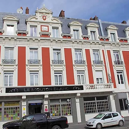 Отель Logis & Restaurant - Le Mouton Blanc