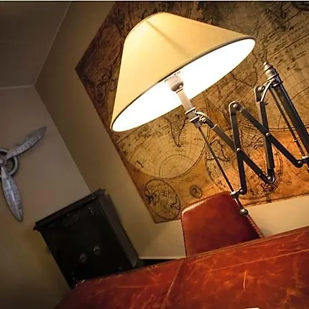 Отель Logis & Restaurant - Le Mouton Blanc 3*